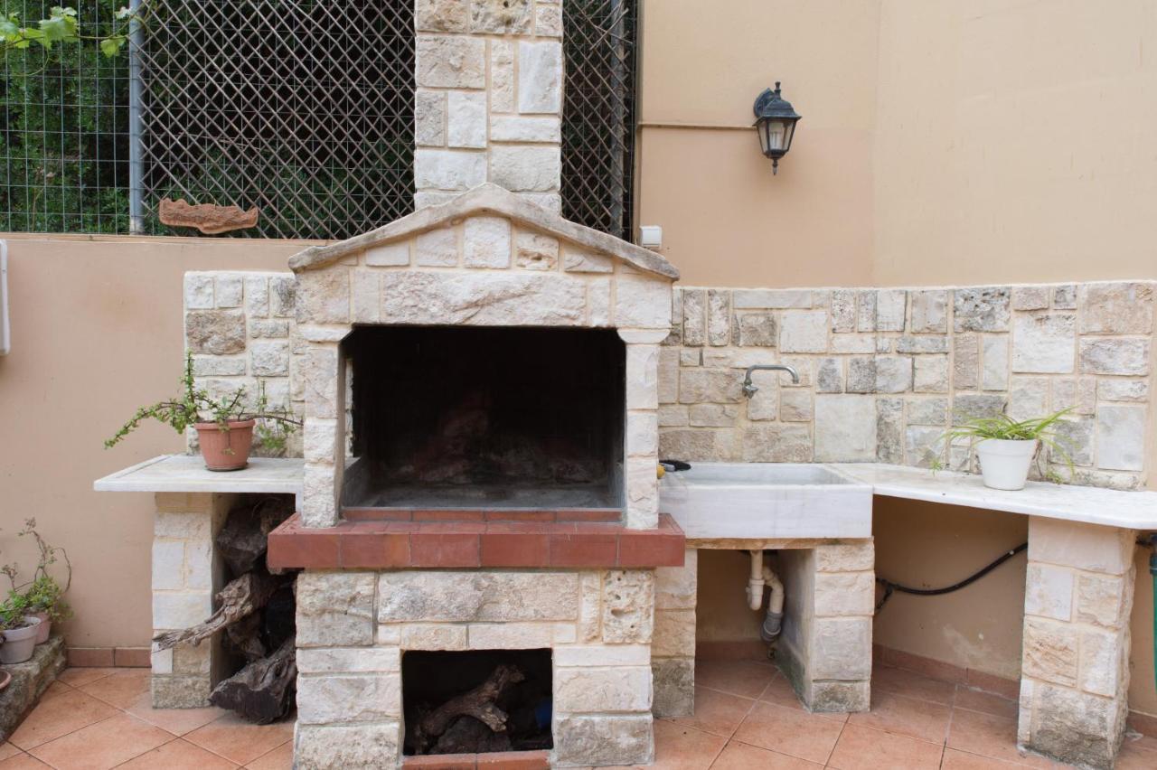 Heraklion Comfy House With Mountain View Exteriör bild